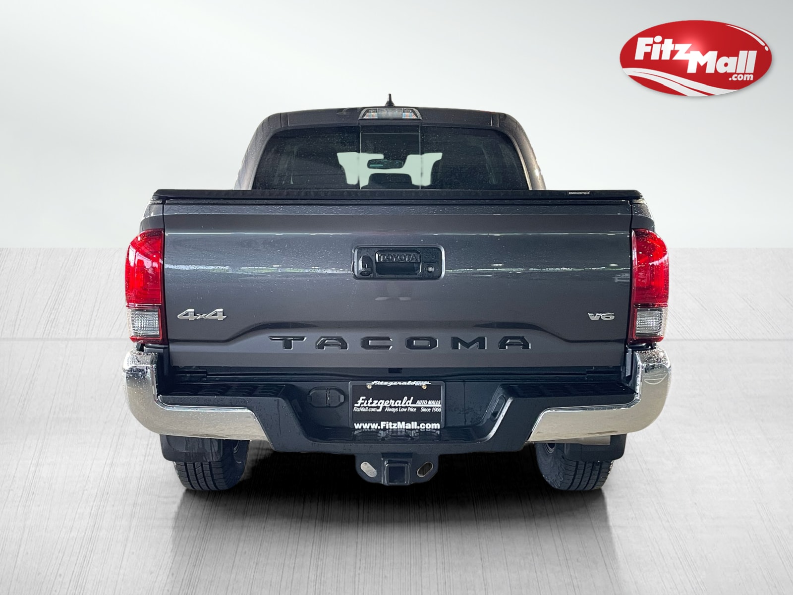 2022 Toyota Tacoma SR5 Double Cab photo 8