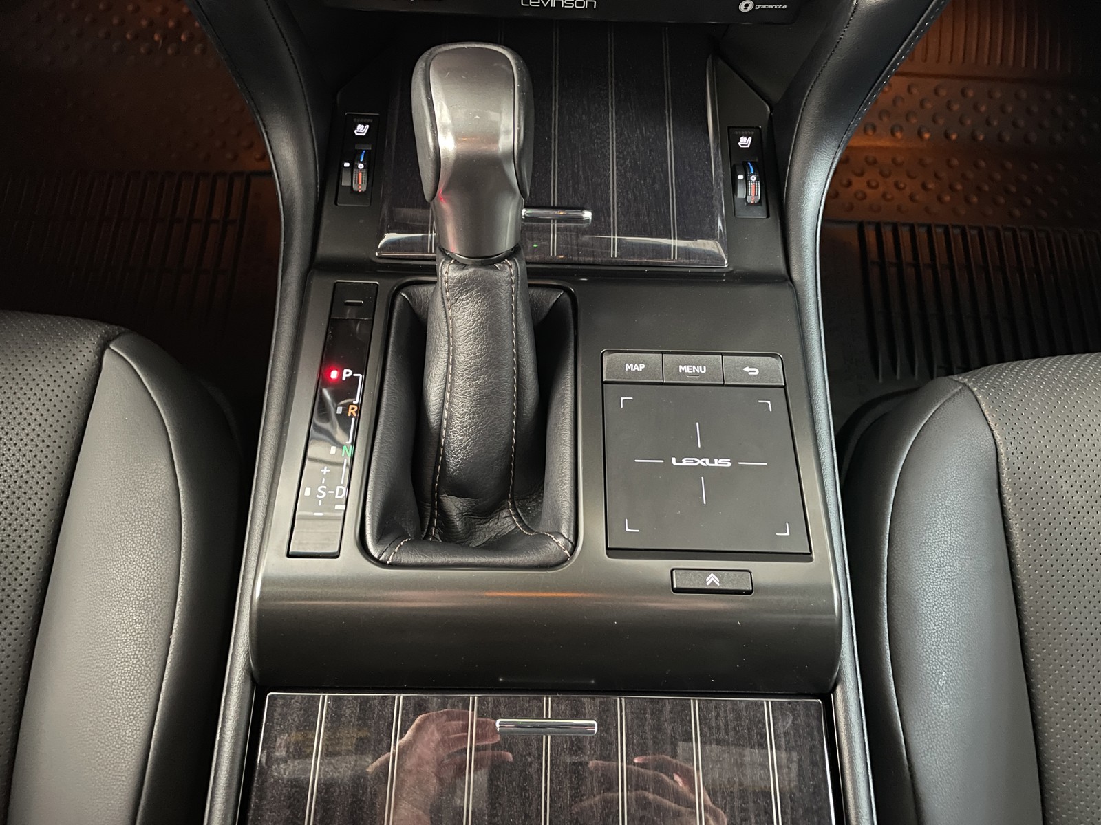 2022 Lexus GX 460 photo 25