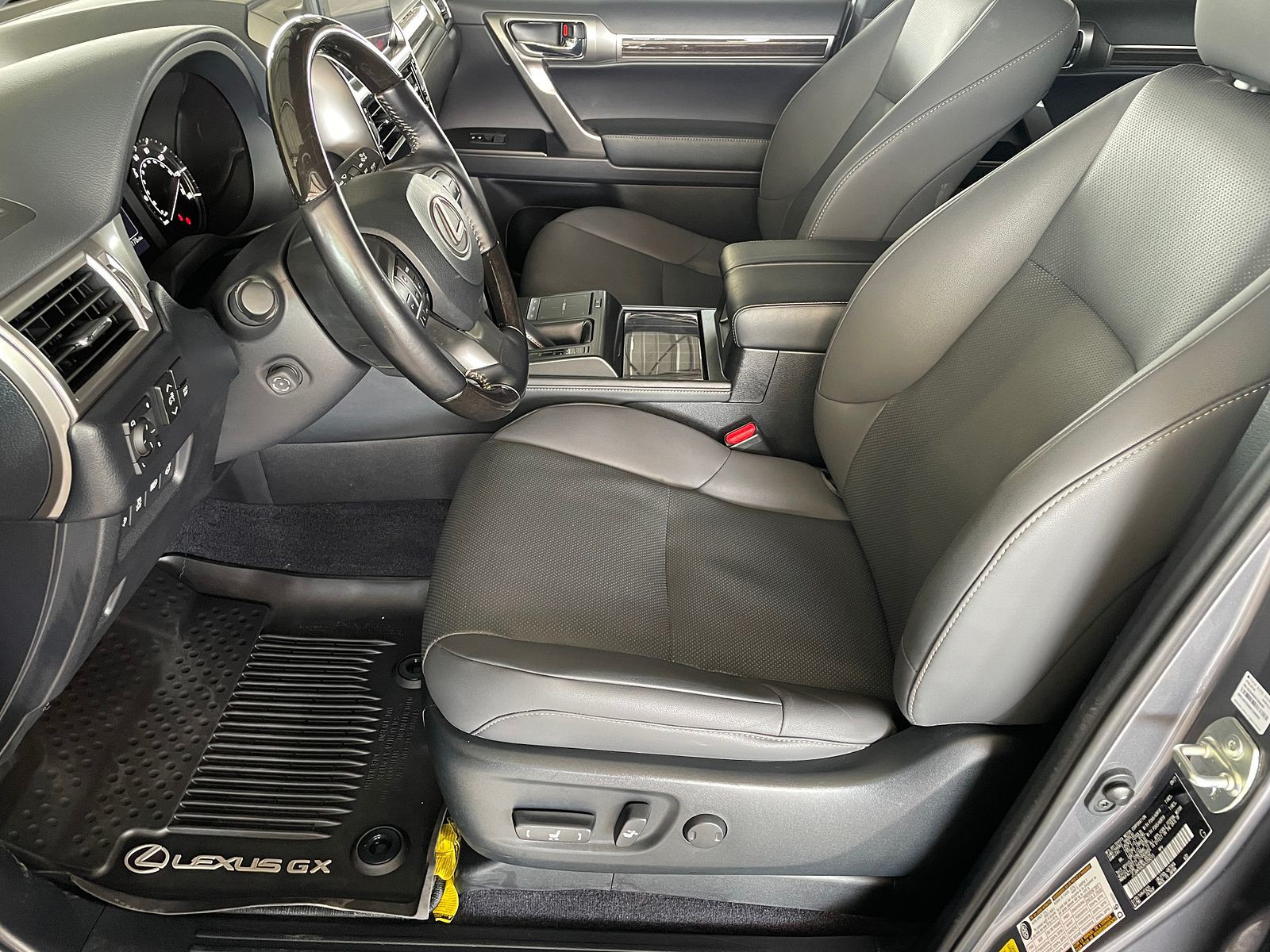 2022 Lexus GX 460 photo 8