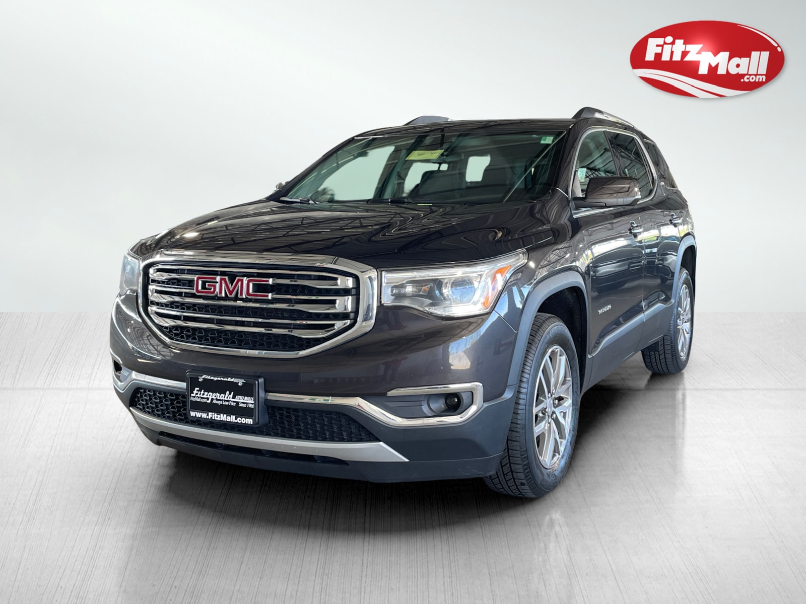 2017 Gmc Acadia SLE photo 2