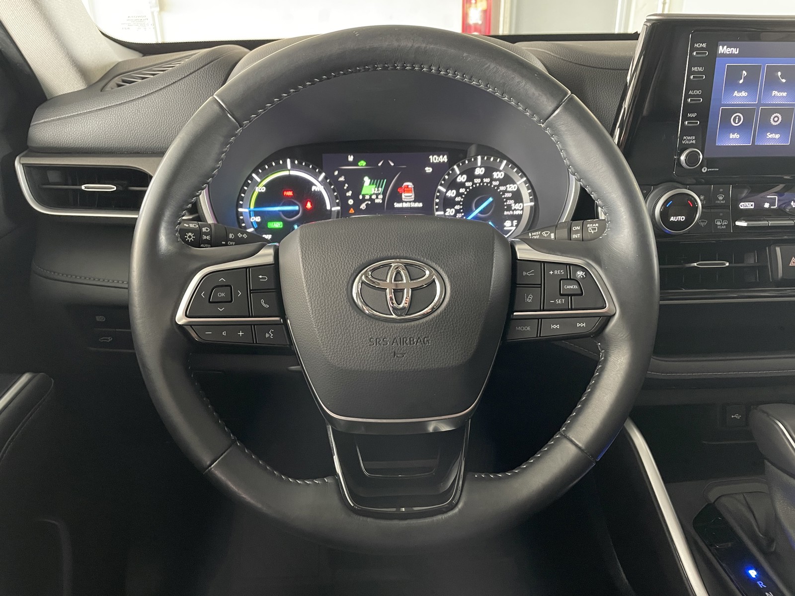 2021 Toyota Highlander Hybrid XLE photo 14