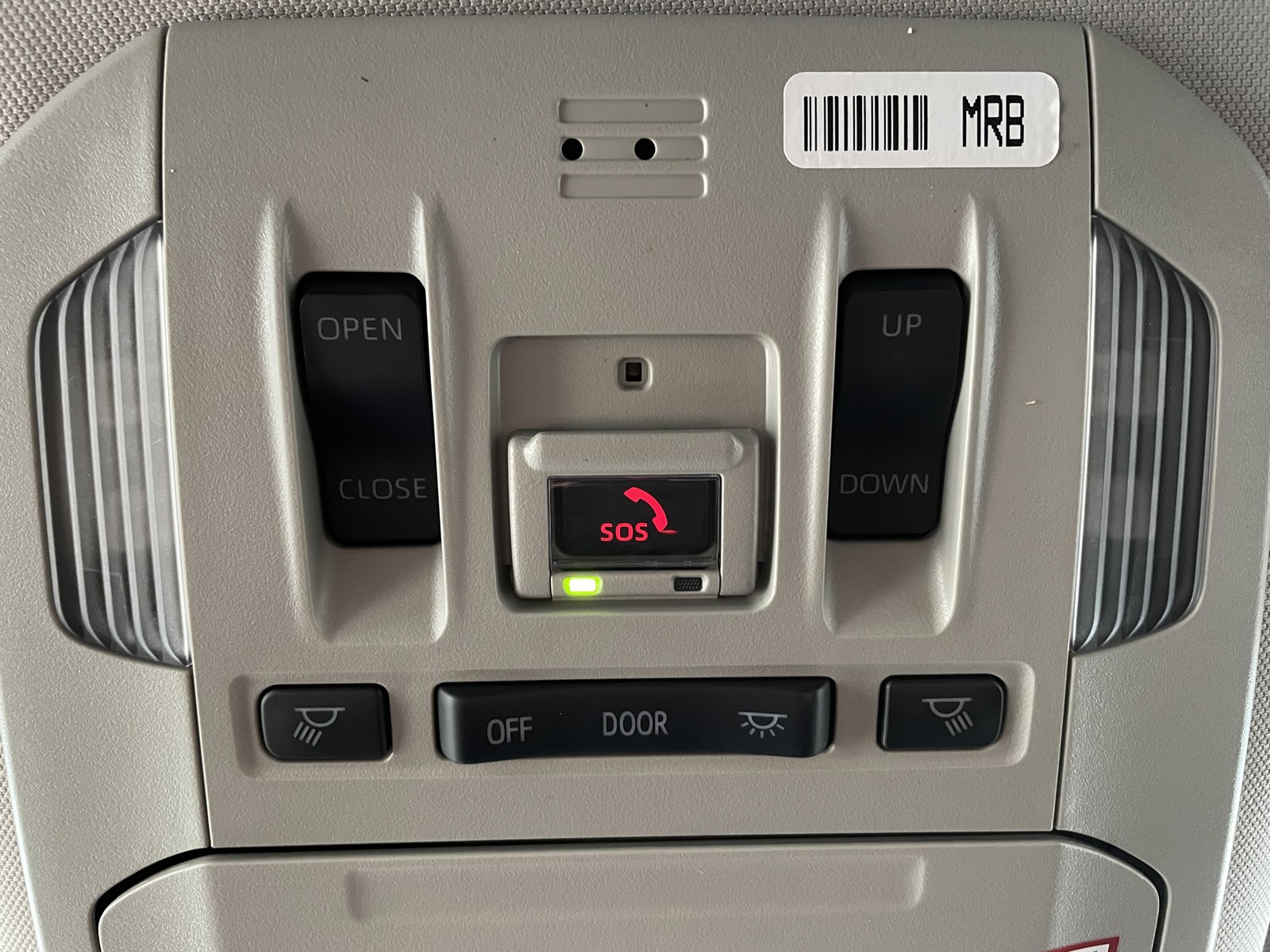 2021 Toyota Highlander Hybrid XLE photo 25