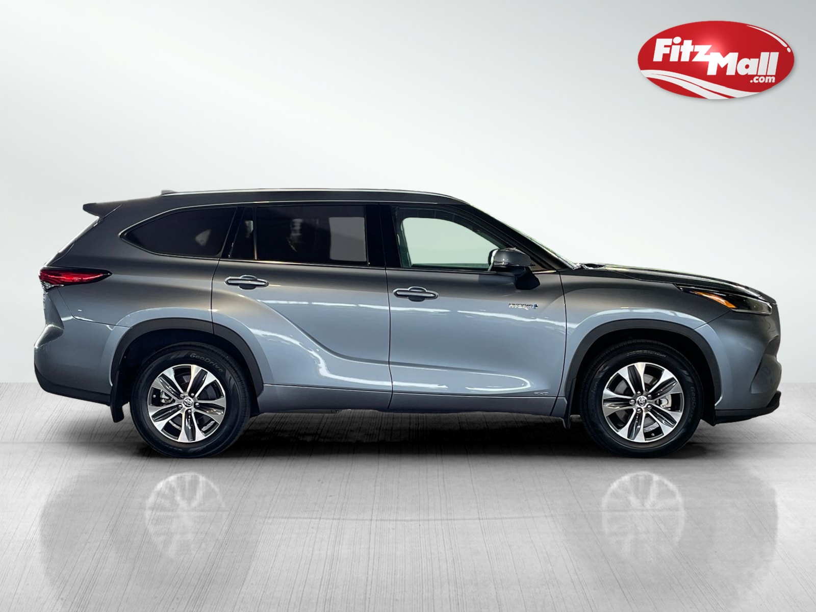 2021 Toyota Highlander Hybrid XLE photo 4