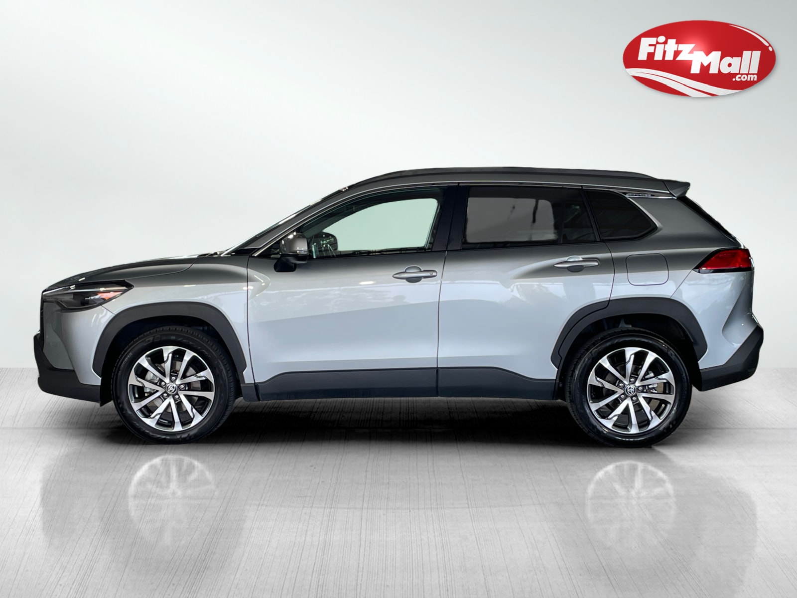 2023 Toyota Corolla Cross XLE photo 3