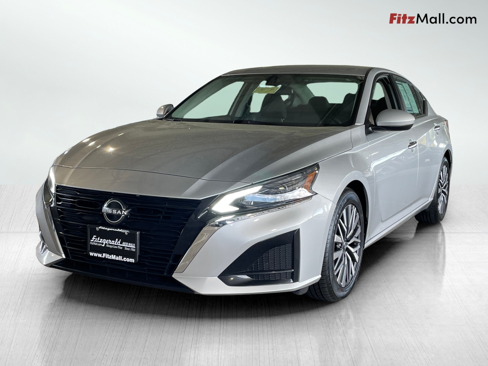 2023 Nissan Altima 2.5 SV photo 2