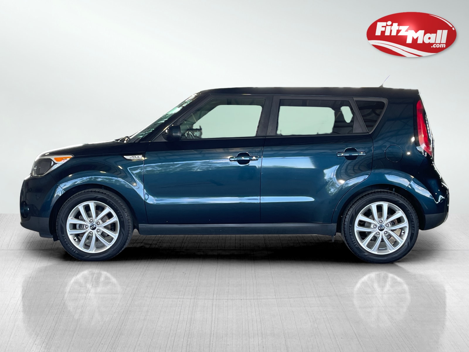 2017 Kia Soul Plus photo 3