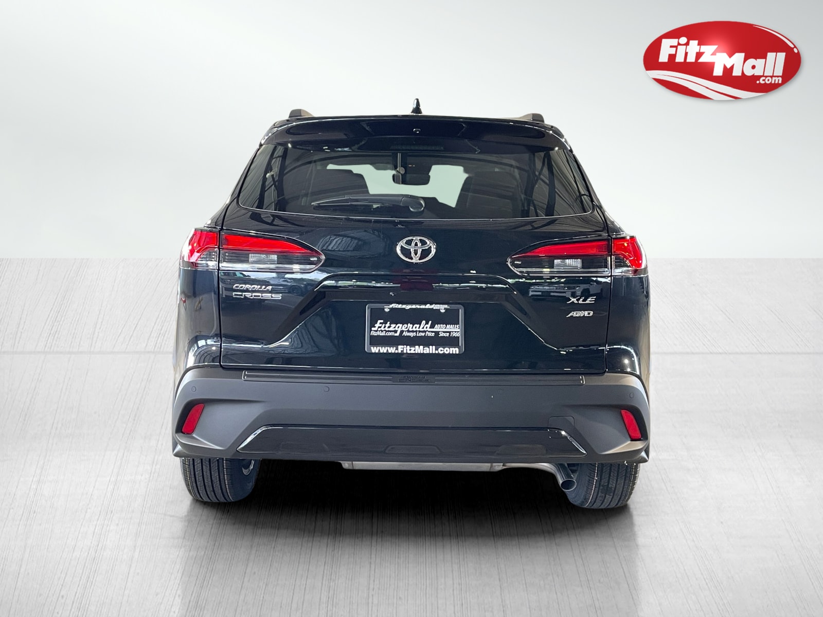 2025 Toyota Corolla Cross XLE photo 6