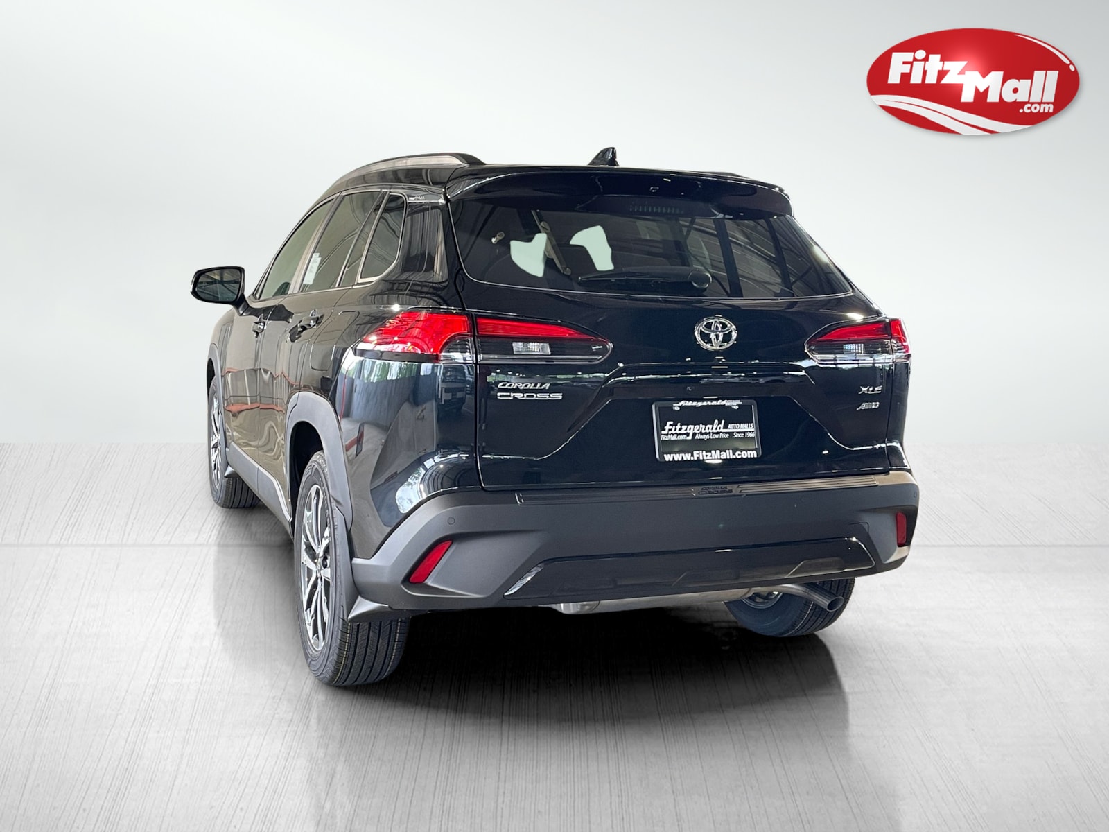 2025 Toyota Corolla Cross XLE photo 7