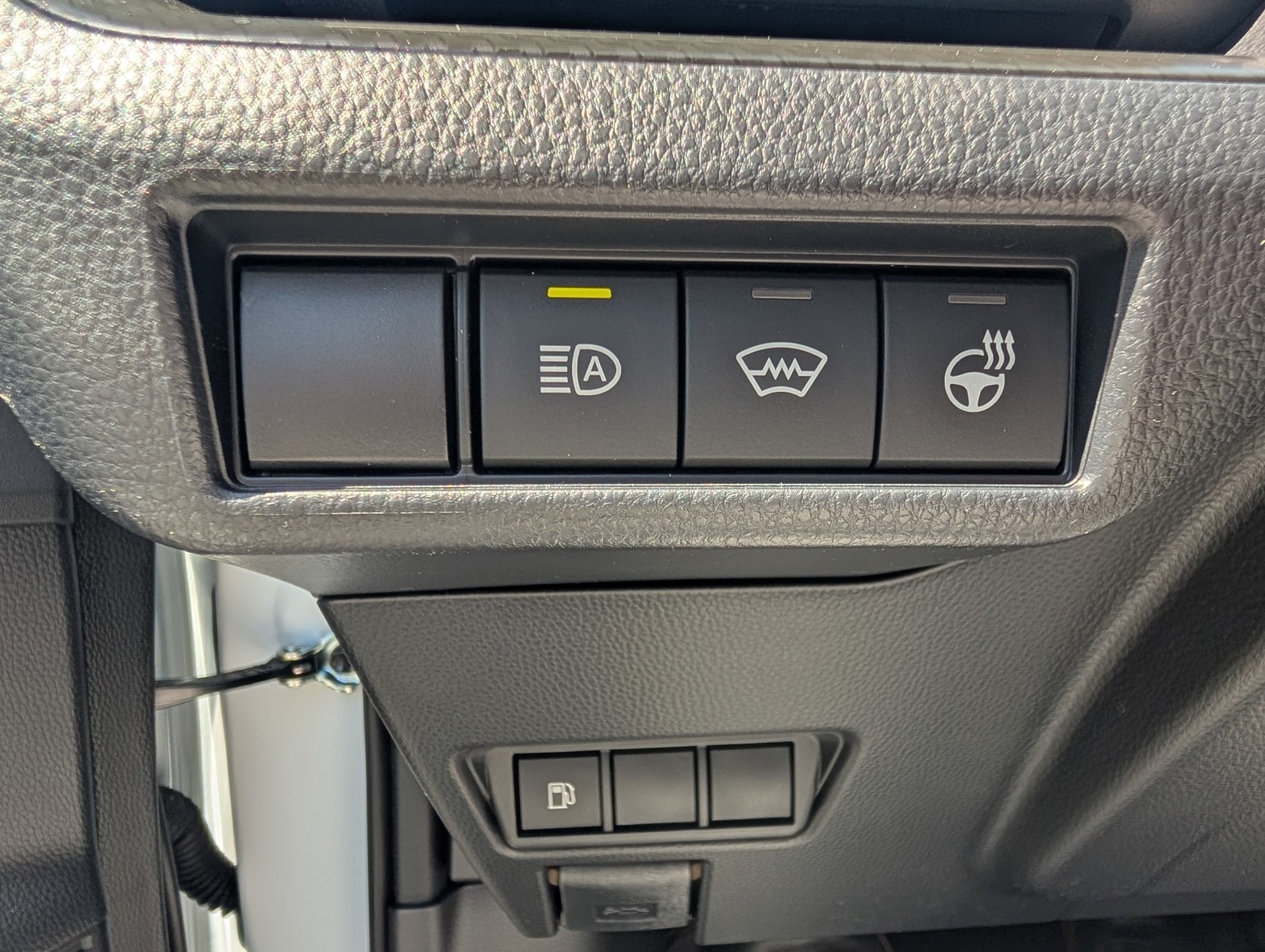 2025 Toyota Prius Nightshade Edition photo 19