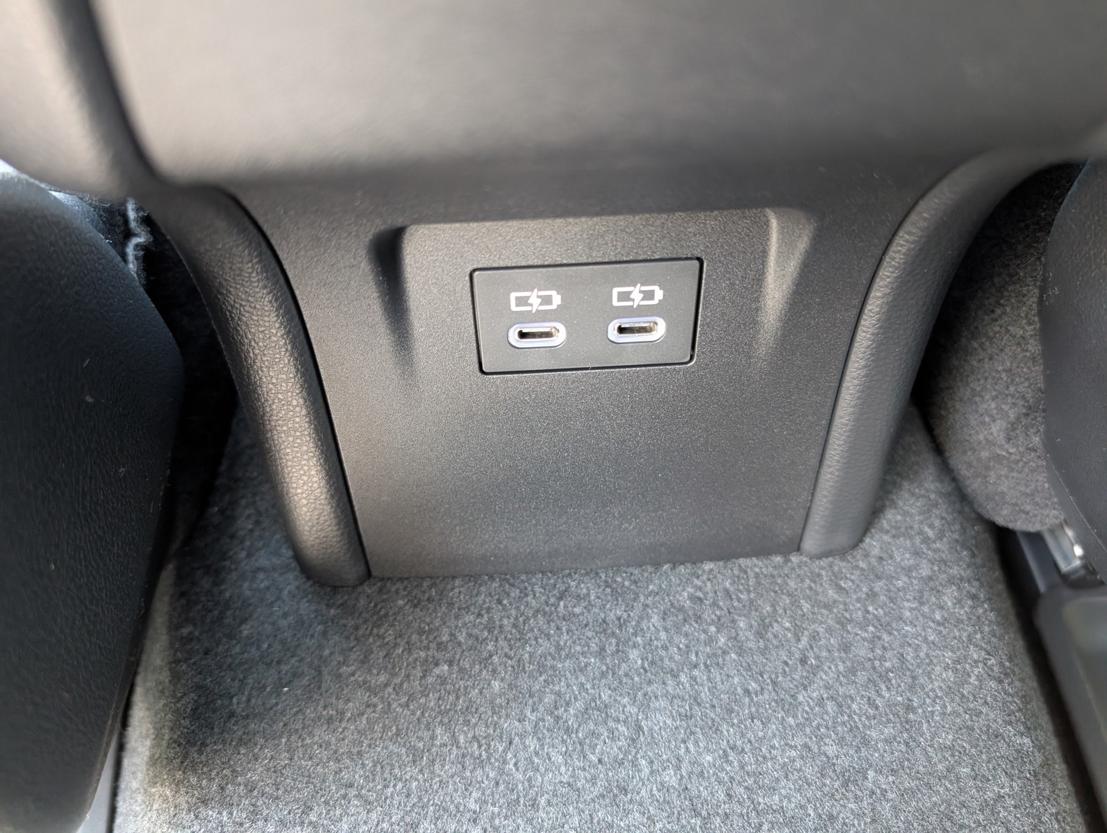2025 Toyota Prius Nightshade Edition photo 25