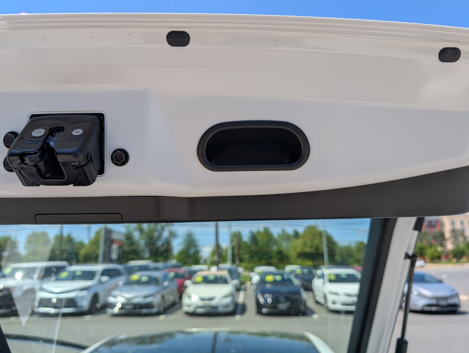 2025 Toyota Prius Nightshade Edition photo 27