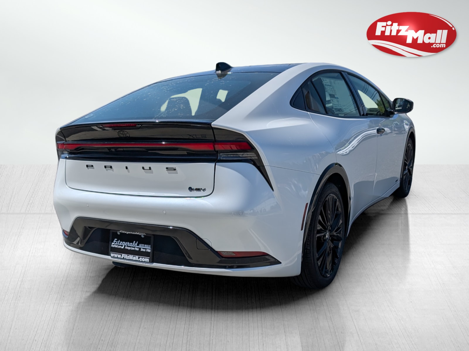2025 Toyota Prius Nightshade Edition photo 7