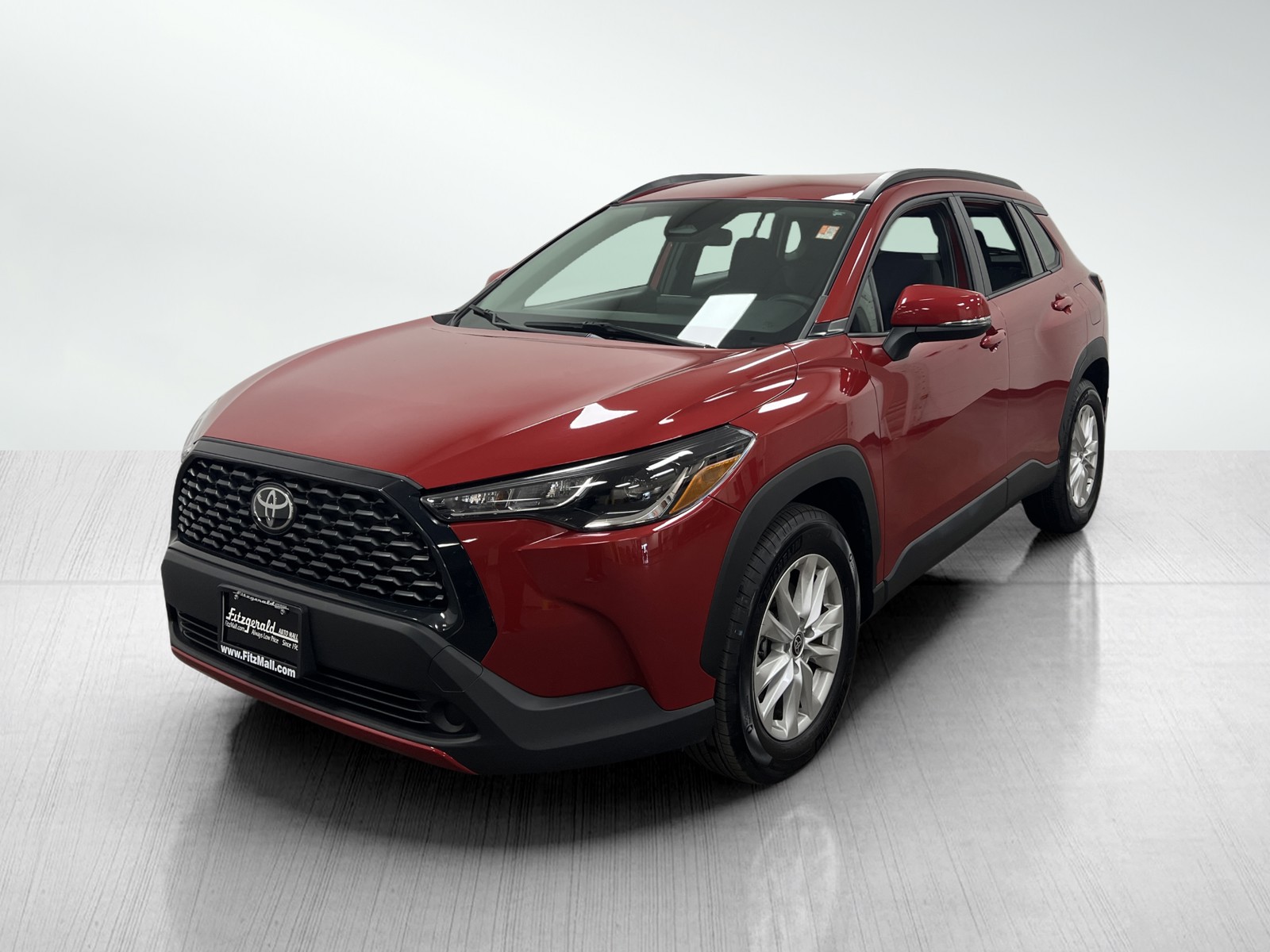 2024 Toyota Corolla Cross LE photo 2