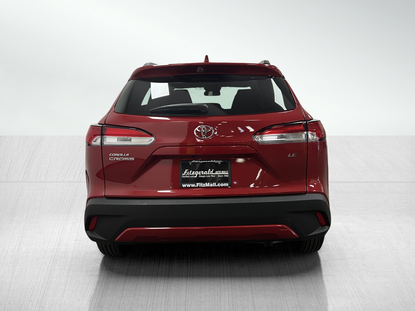2024 Toyota Corolla Cross LE photo 6