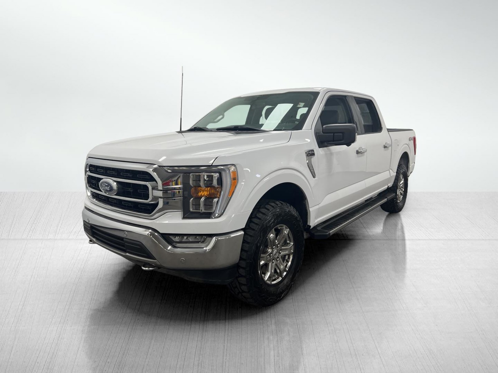 2021 Ford F-150 XLT photo 2