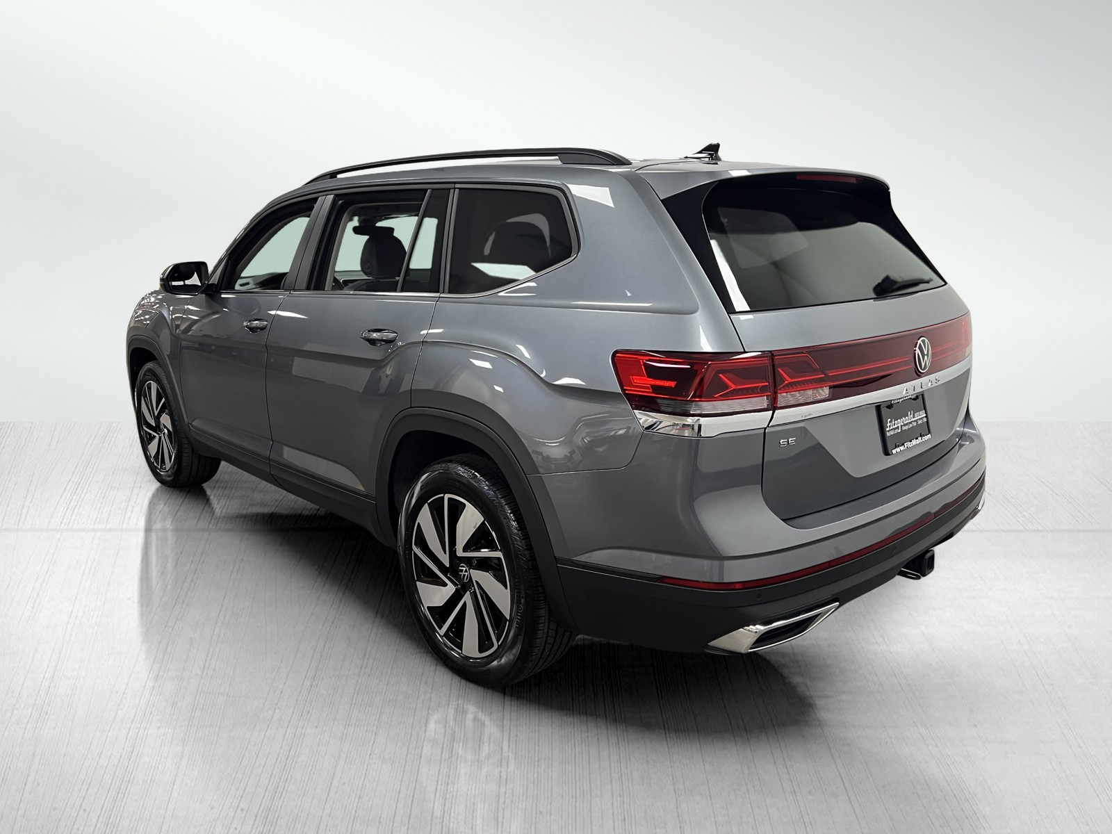 2024 Volkswagen Atlas SE Technology photo 8