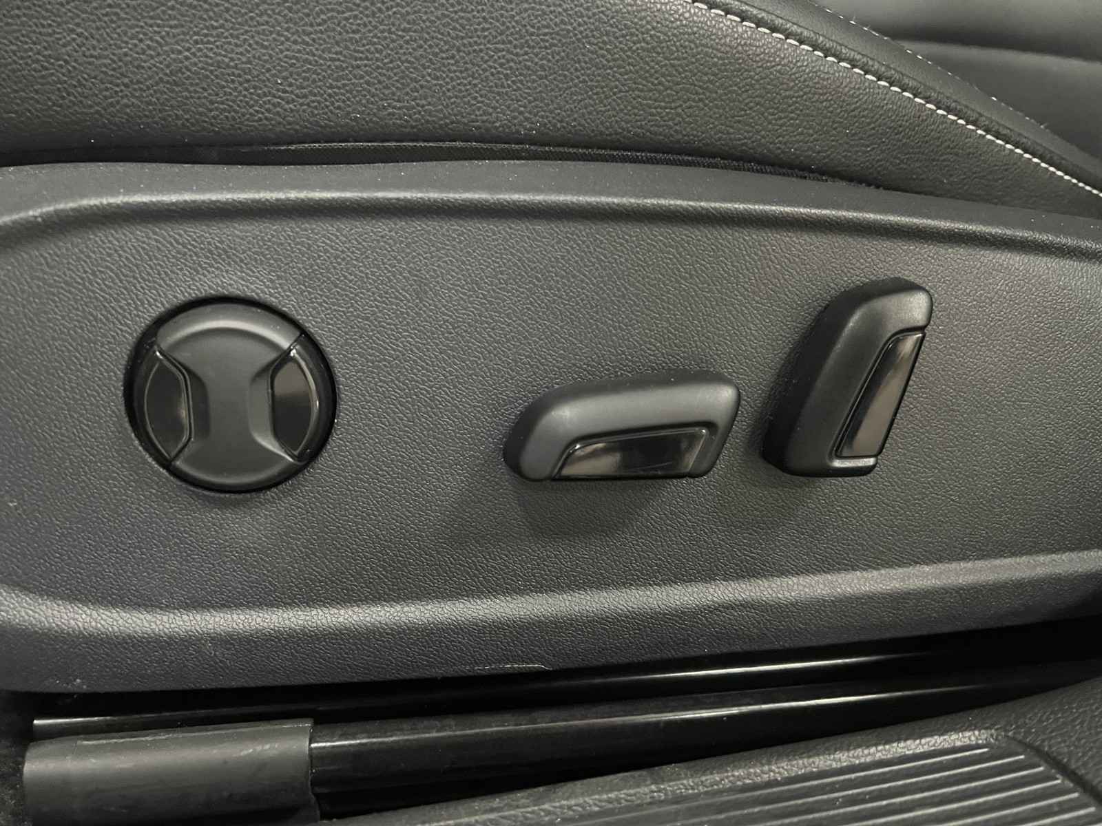 2024 Volkswagen Jetta 1.5T SE photo 11