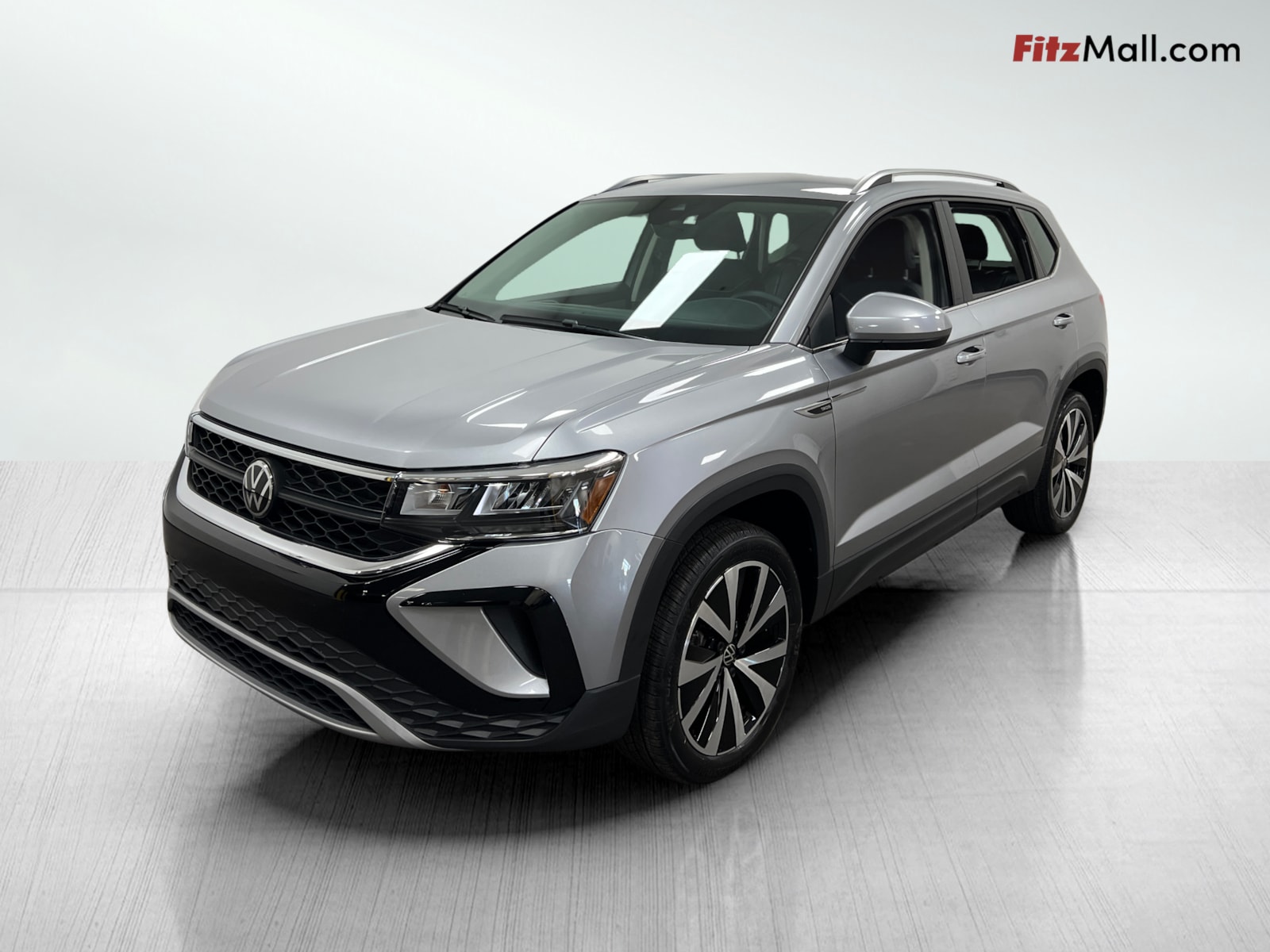2024 Volkswagen Taos SE photo 2