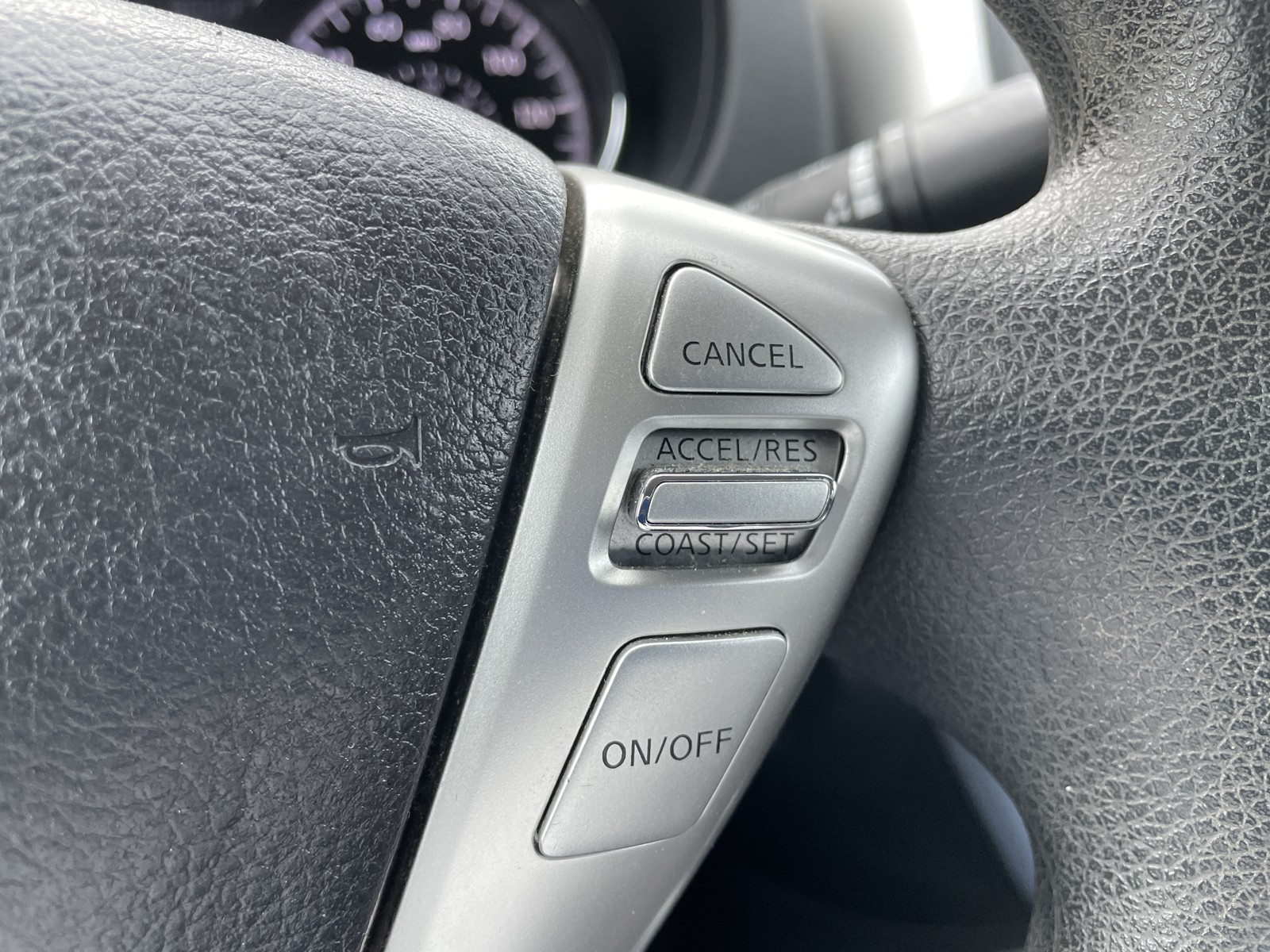 2018 Nissan Versa 1.6 SV photo 13