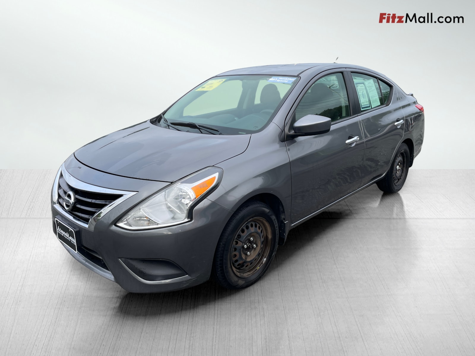 2018 Nissan Versa 1.6 SV photo 2