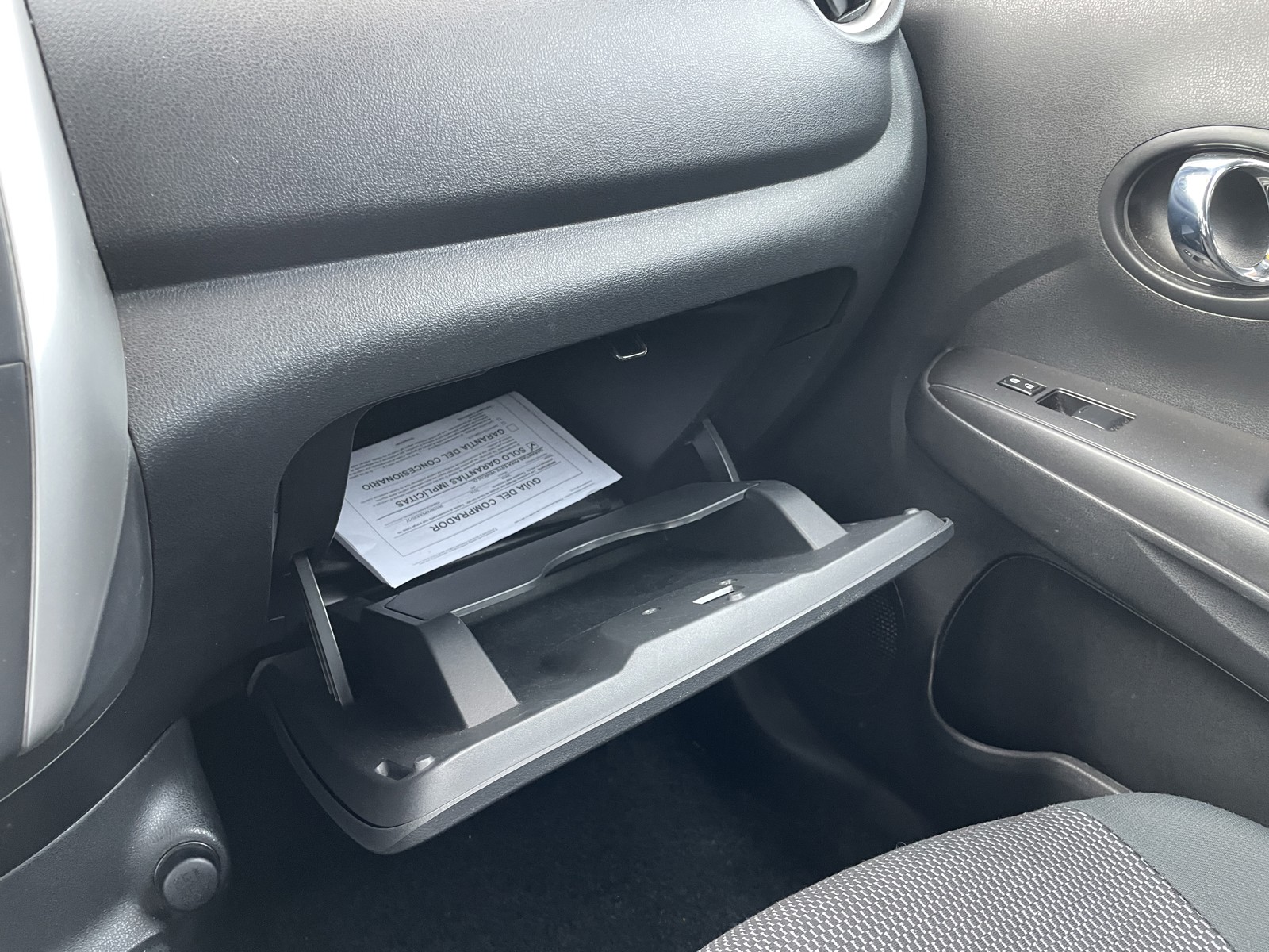 2018 Nissan Versa 1.6 SV photo 22