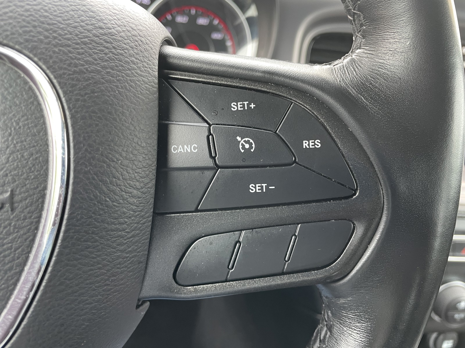 2023 Dodge Charger SXT photo 13