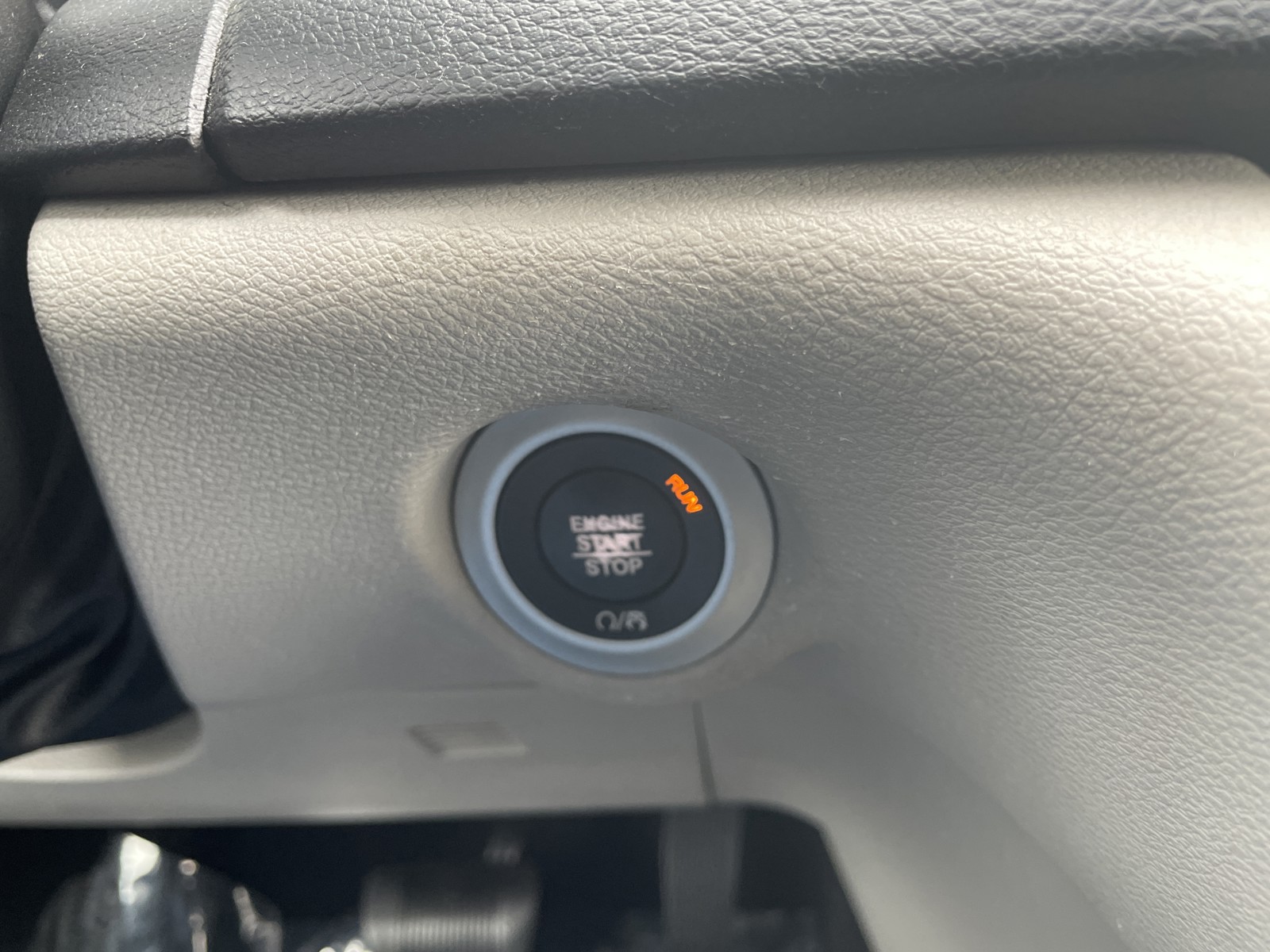 2020 Chrysler Voyager LXi photo 21