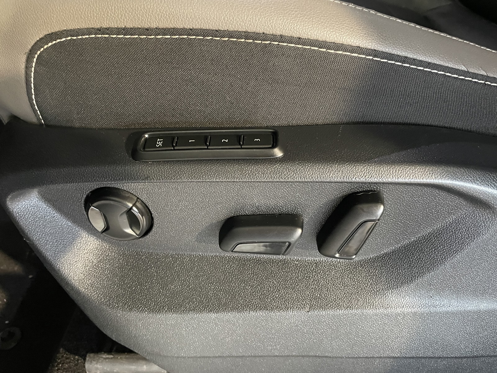 2021 Volkswagen Atlas V6 SEL Premium photo 28