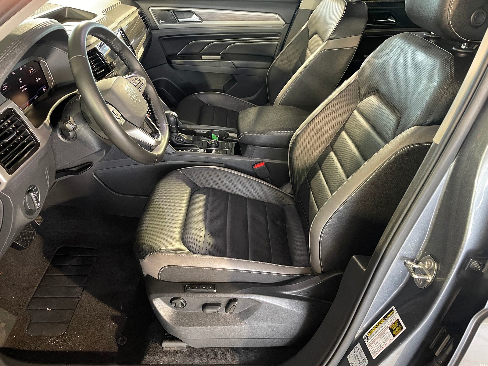 2021 Volkswagen Atlas V6 SEL Premium photo 9