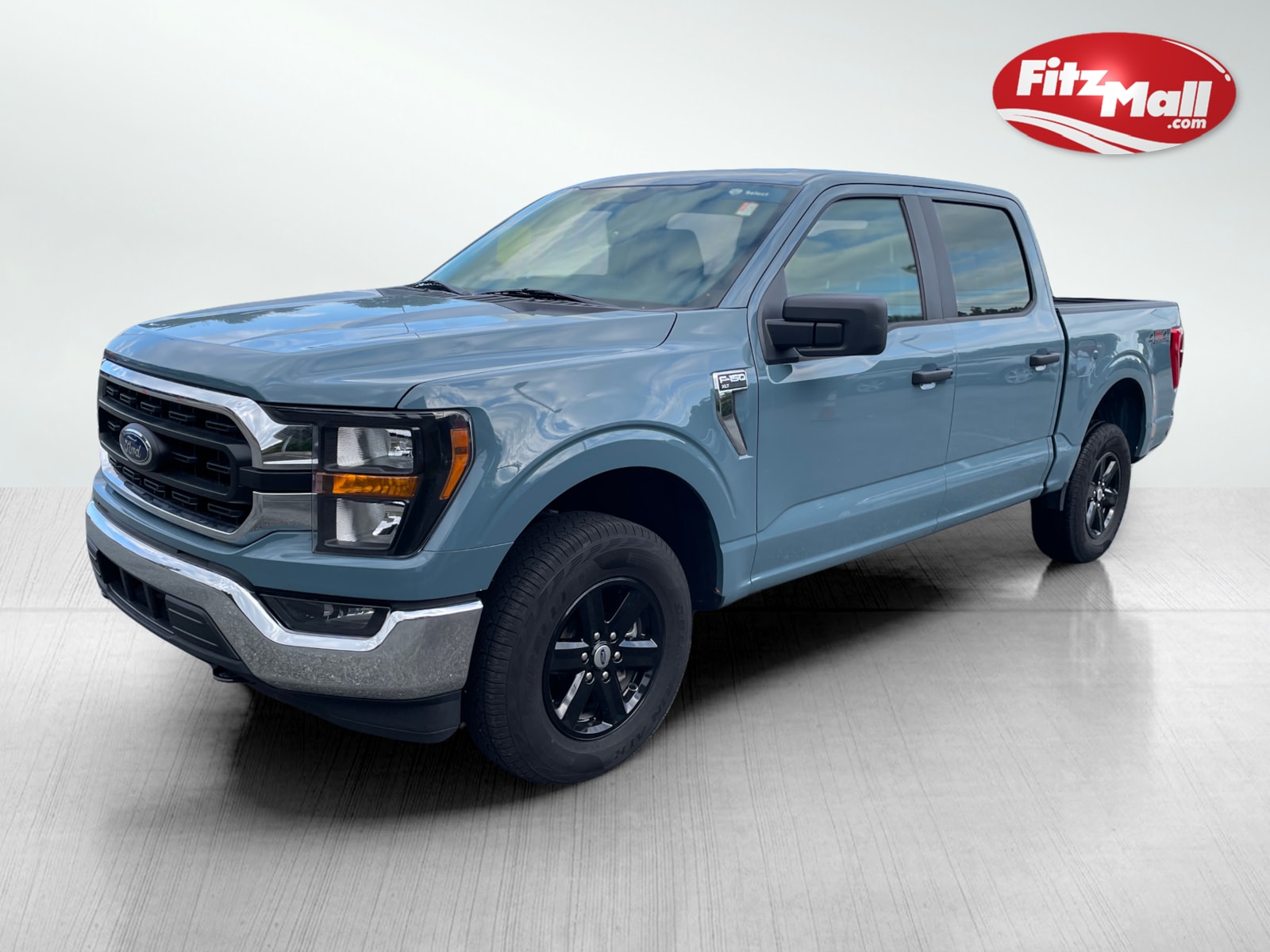 2023 Ford F-150 XLT photo 2