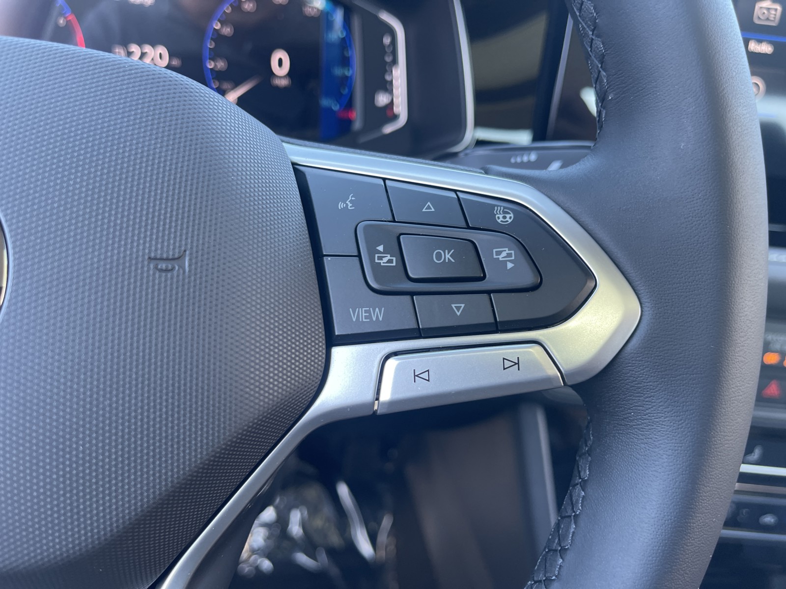 2025 Volkswagen Jetta 1.5T SEL photo 21