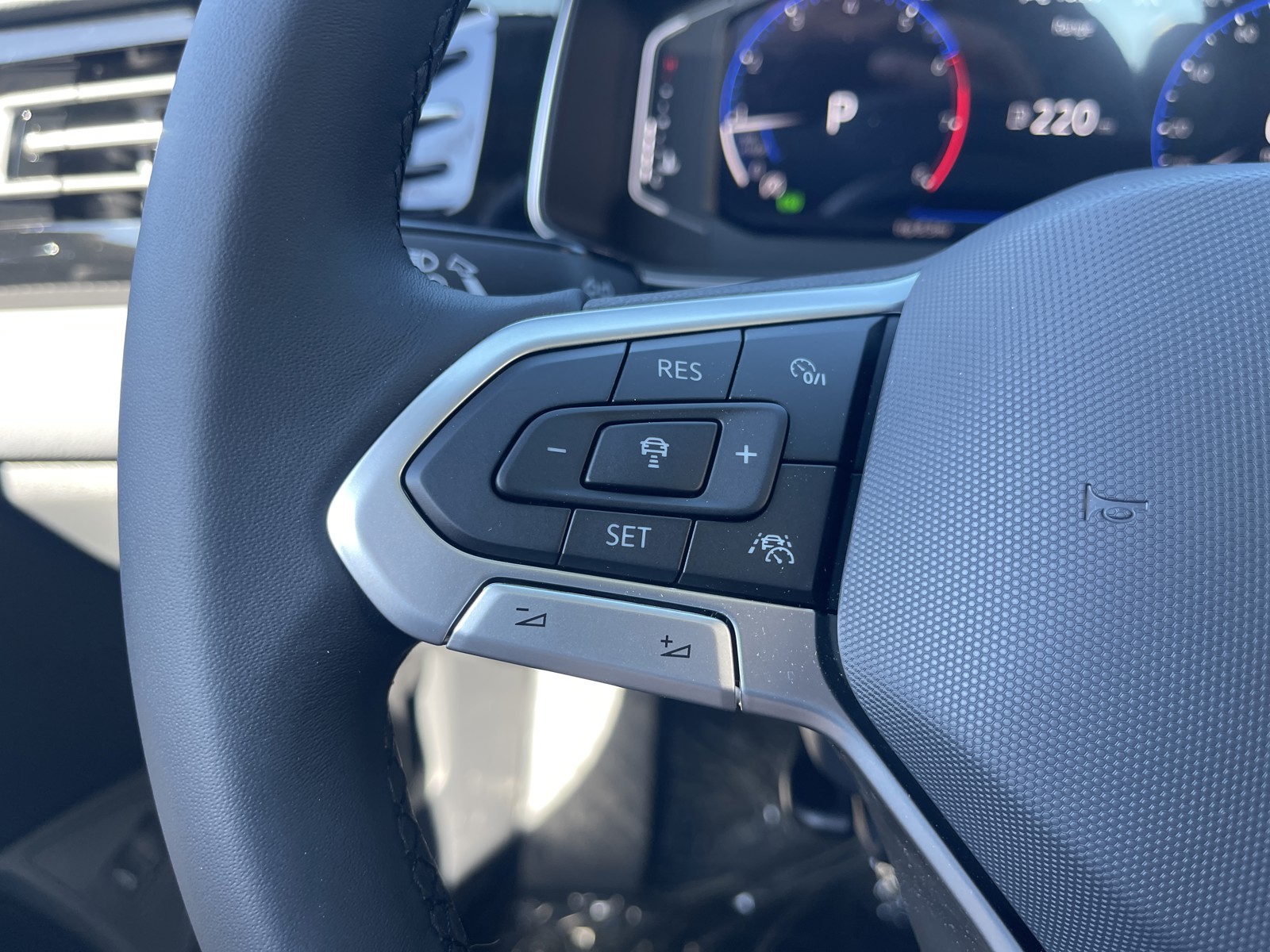 2025 Volkswagen Jetta 1.5T SEL photo 22
