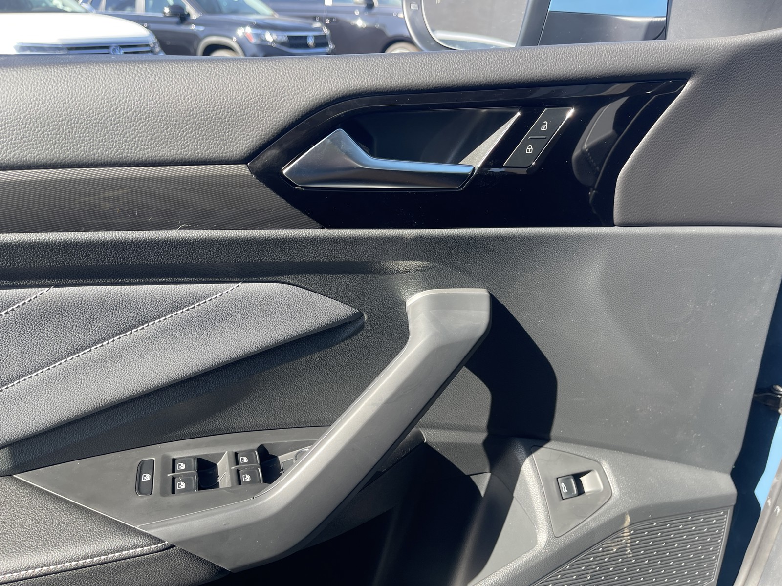 2025 Volkswagen Jetta 1.5T SEL photo 28