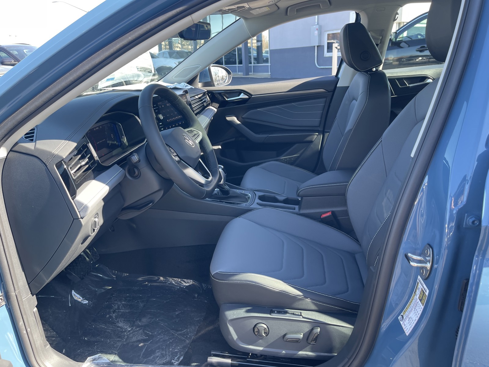 2025 Volkswagen Jetta 1.5T SEL photo 9