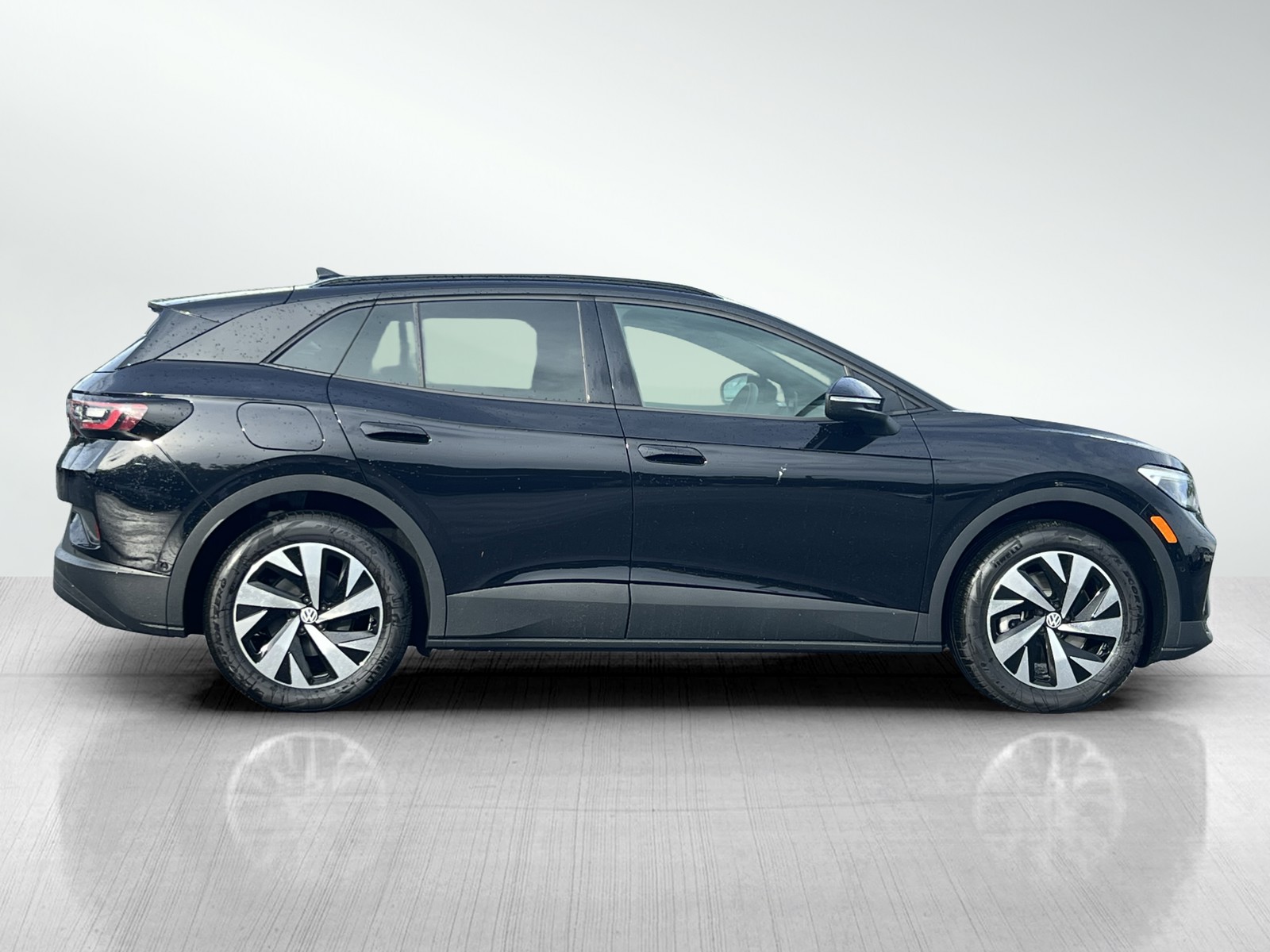 2025 Volkswagen ID.4 photo 3