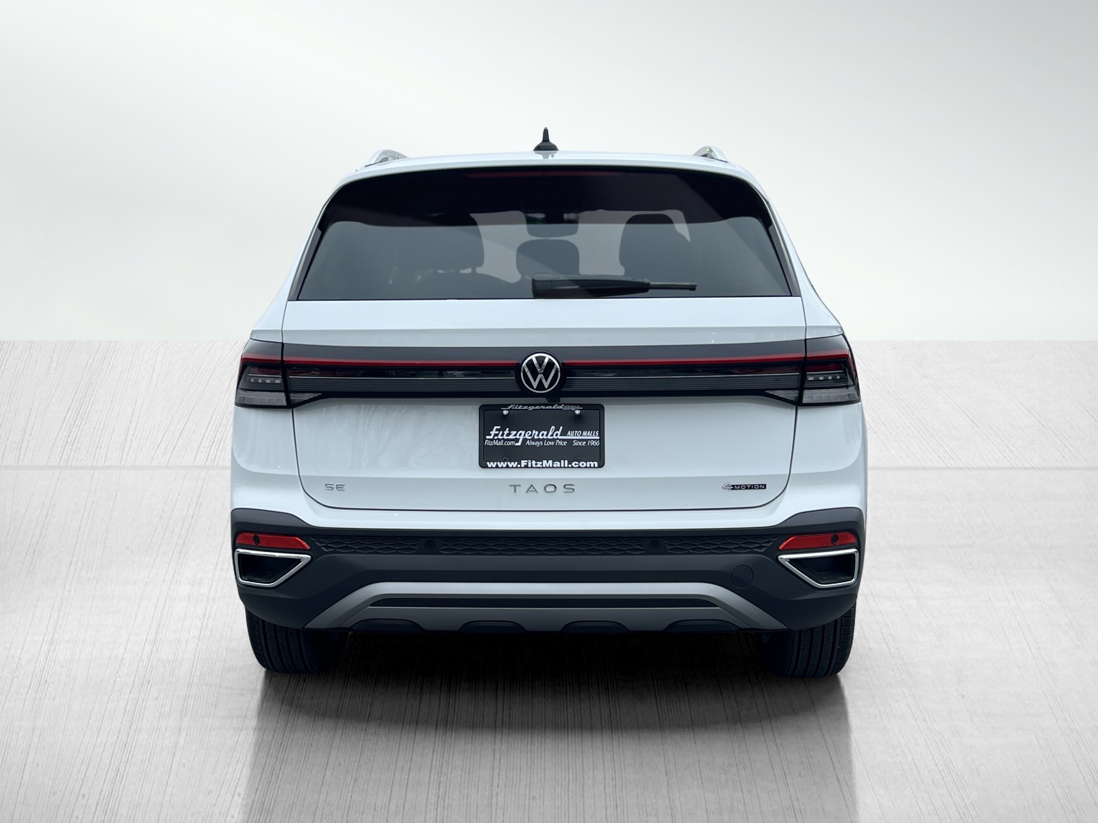2025 Volkswagen Taos SE photo 6