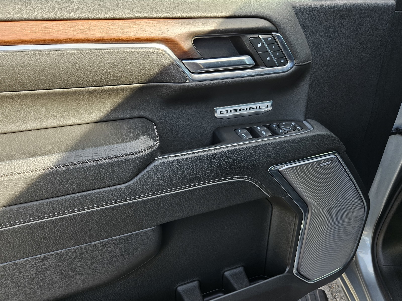 2024 GMC Sierra 1500 - Photo 14