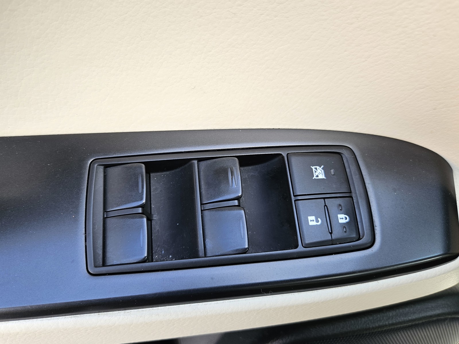 2022 Lexus GX - Photo 11