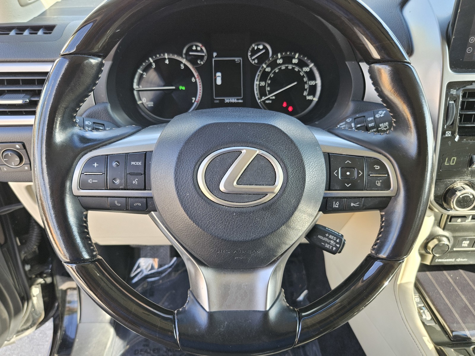2022 Lexus GX - Photo 15