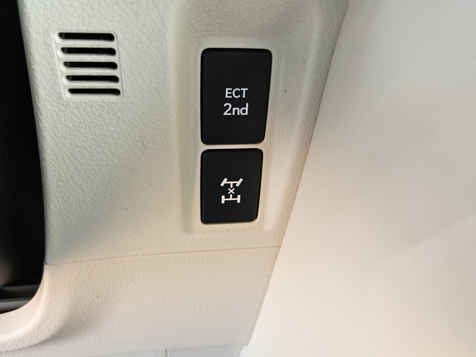 2022 Lexus GX - Photo 19