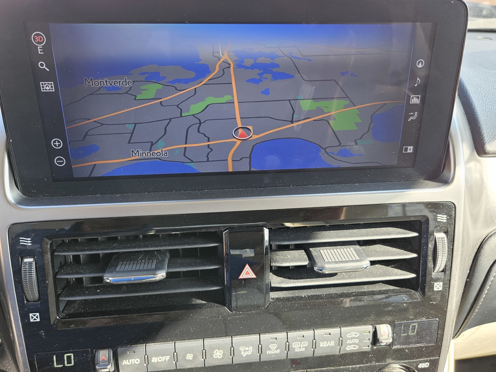 2022 Lexus GX - Photo 20