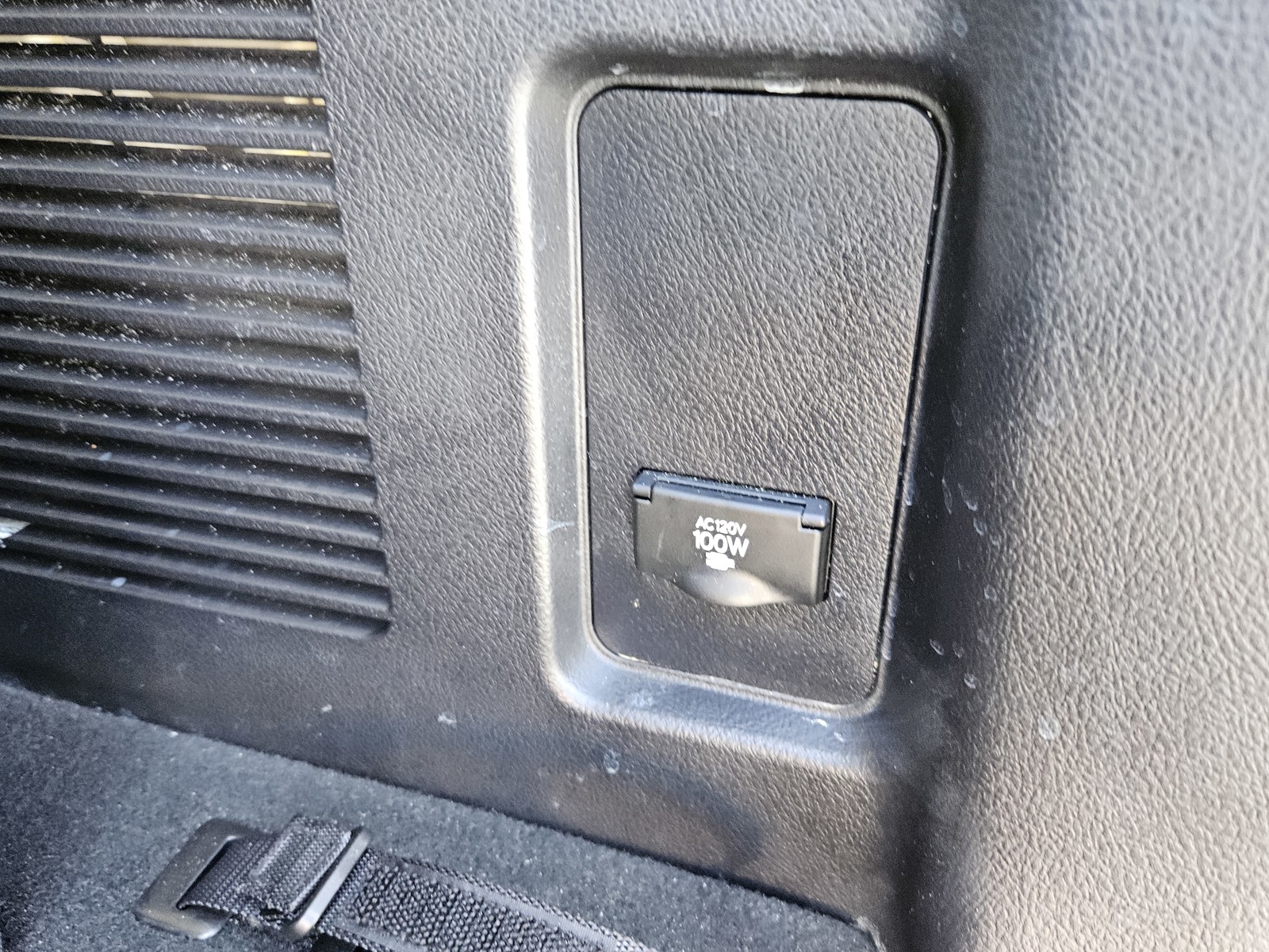 2022 Lexus GX - Photo 32