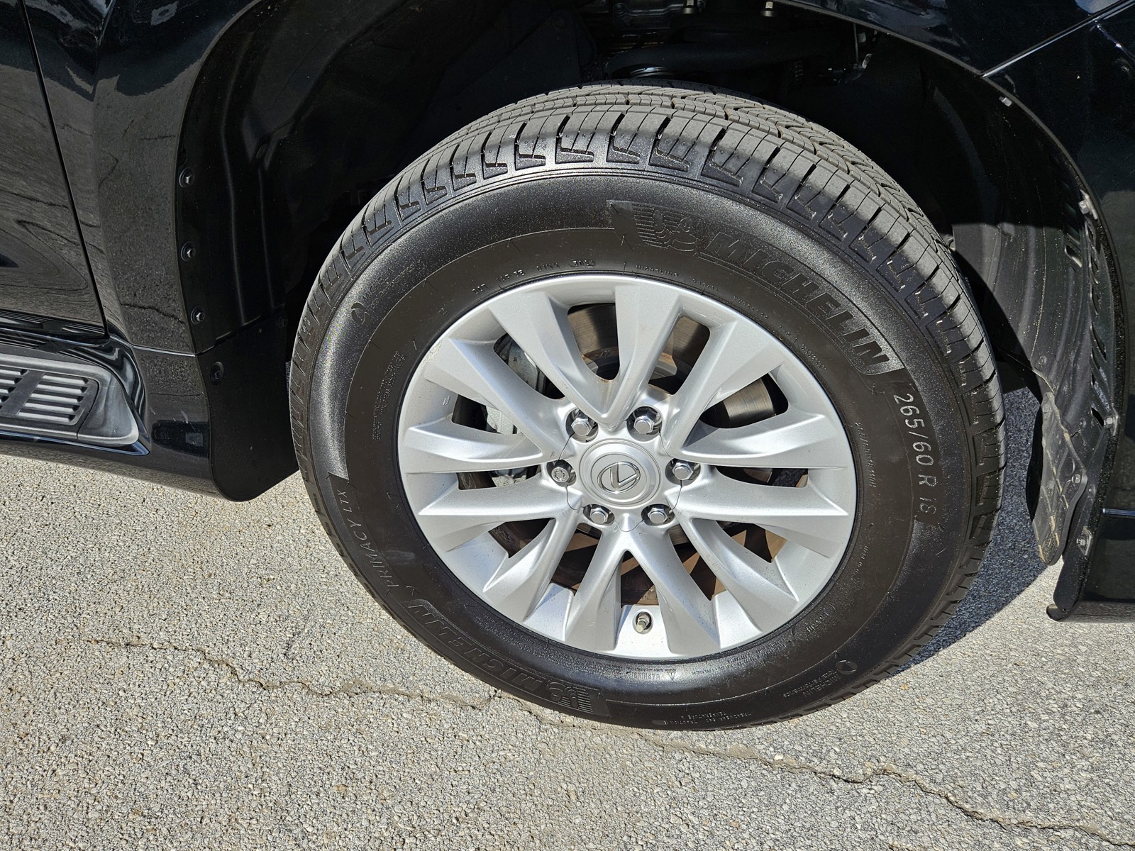 2022 Lexus GX - Photo 43