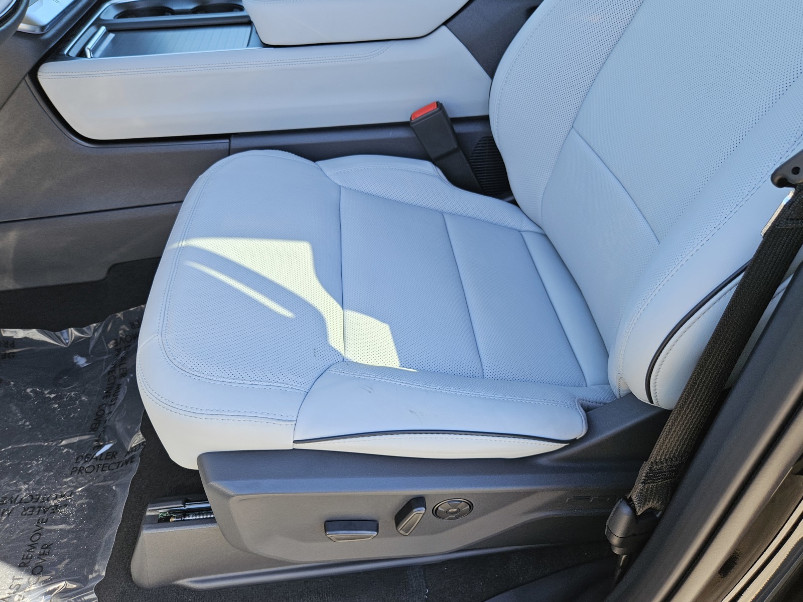 2025 Ford Expedition - Photo 14