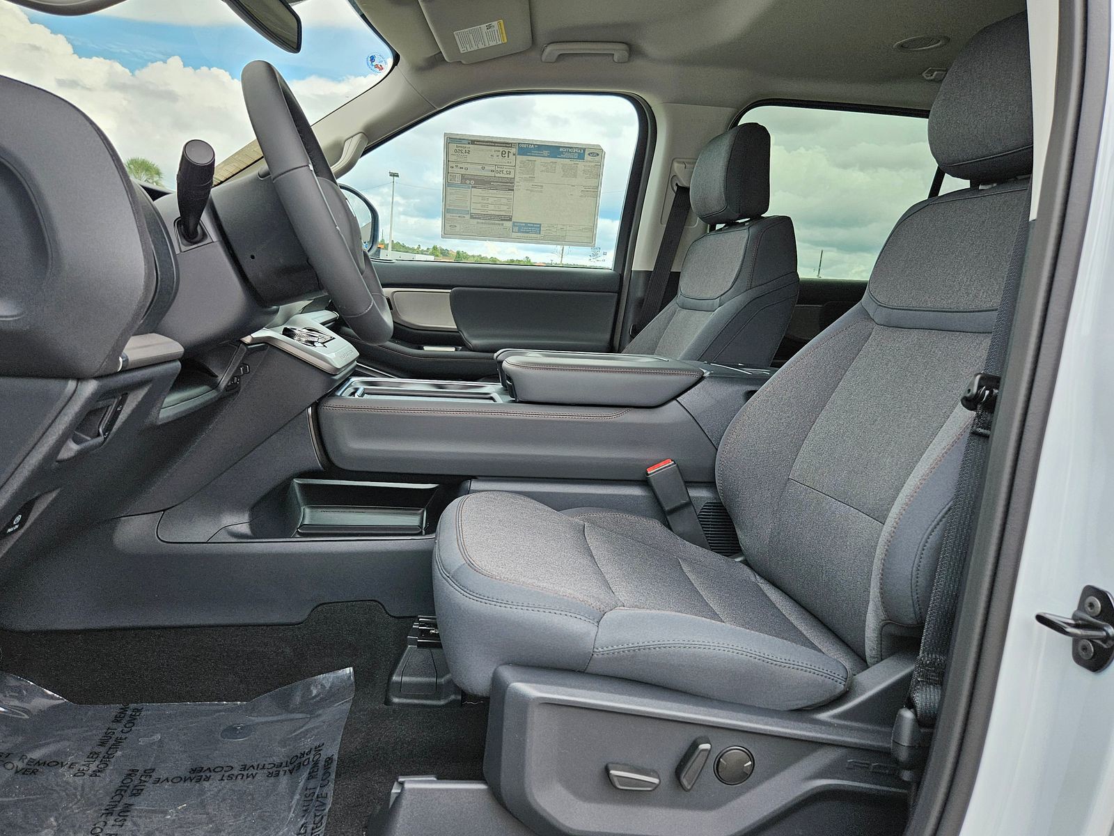 2025 Ford Expedition - Photo 10