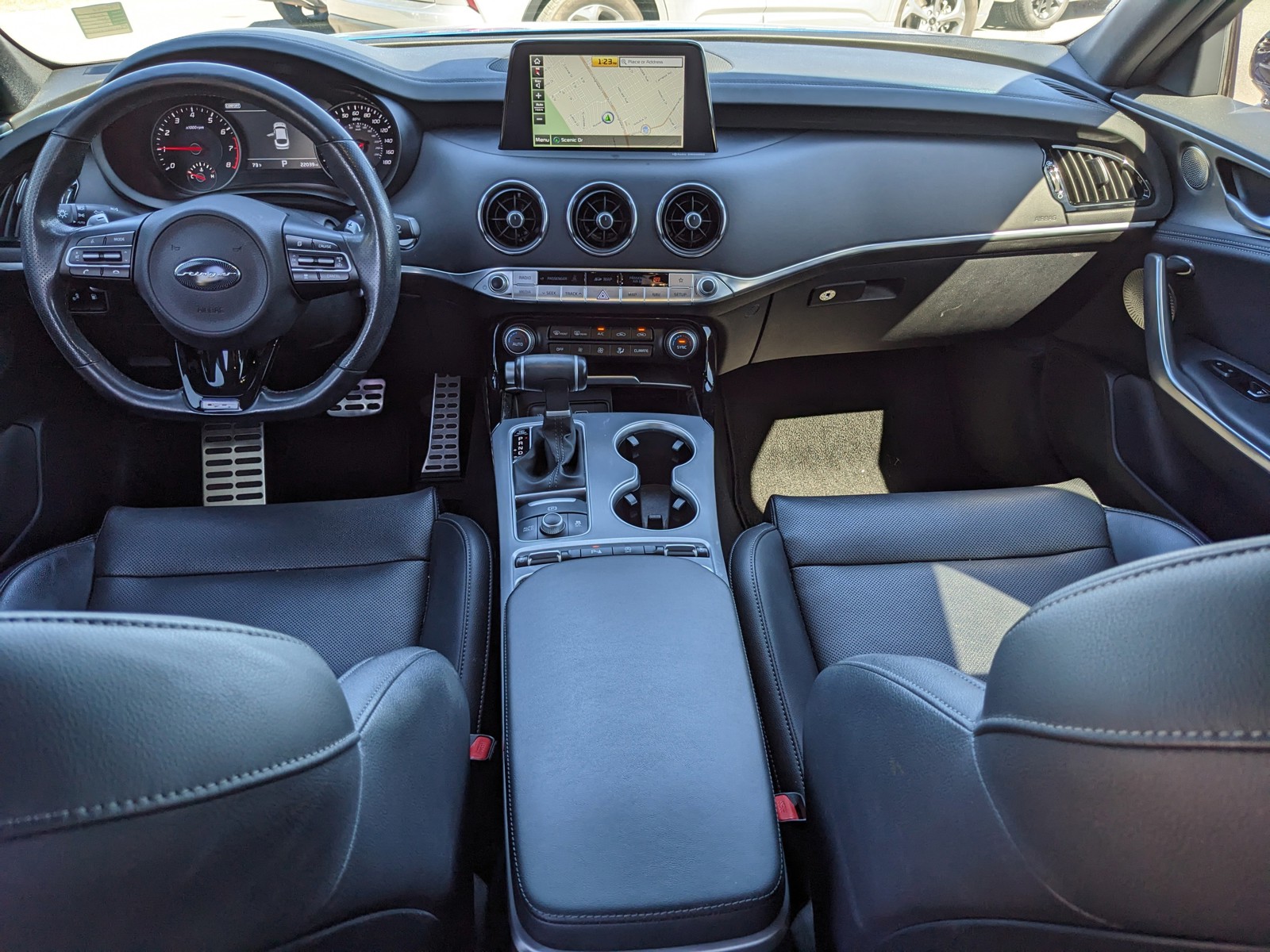2020 Kia Stinger - Photo 14