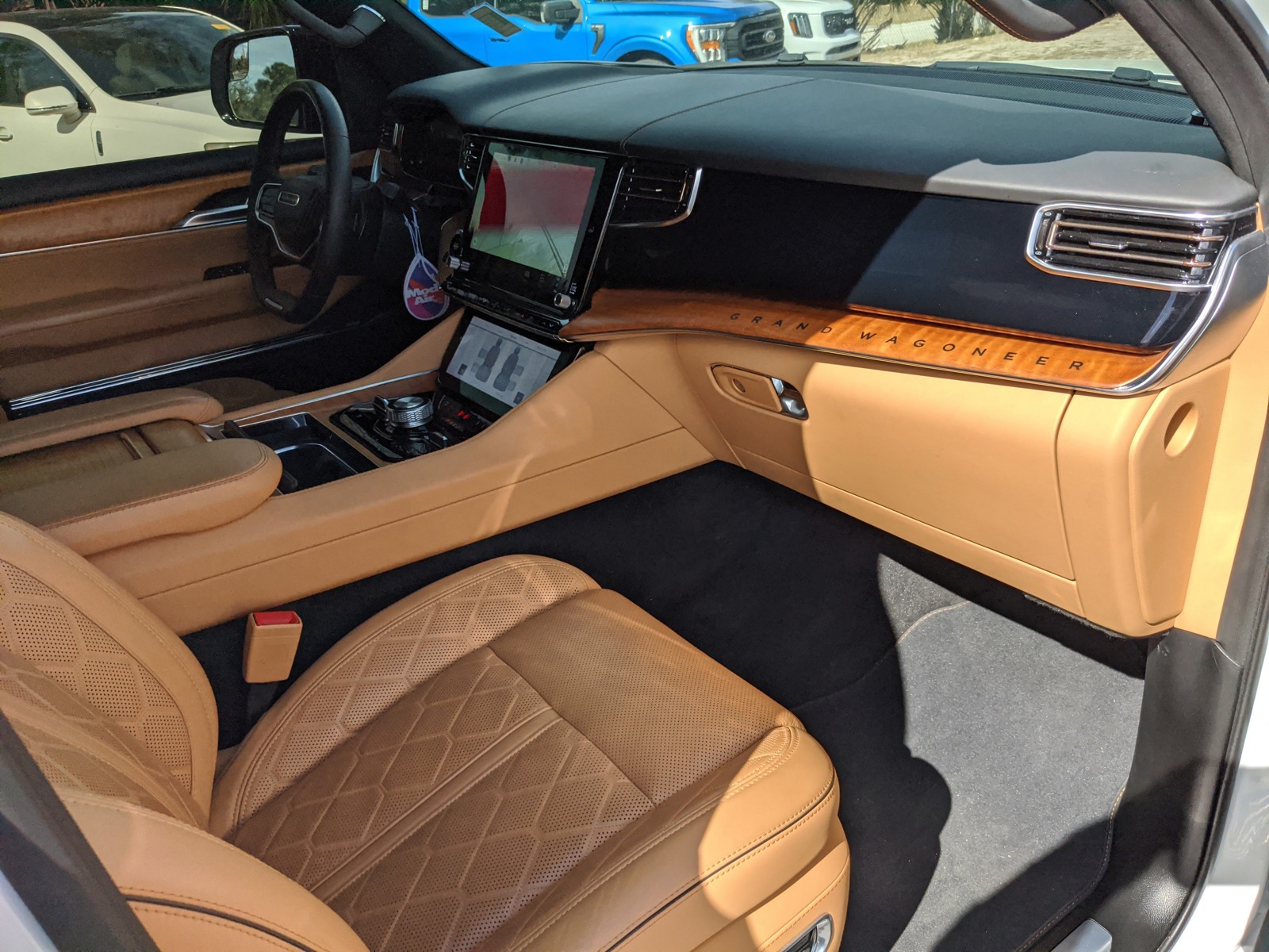 2024 Jeep Grand Wagoneer L - Photo 13