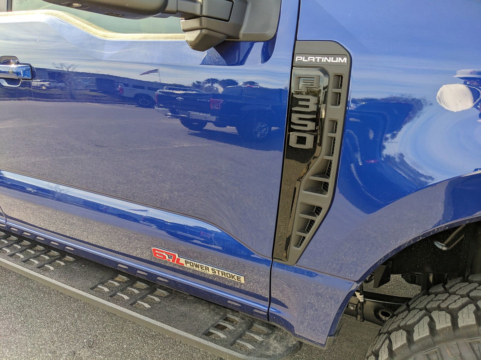 2026 Ford F-350SD - Photo 10