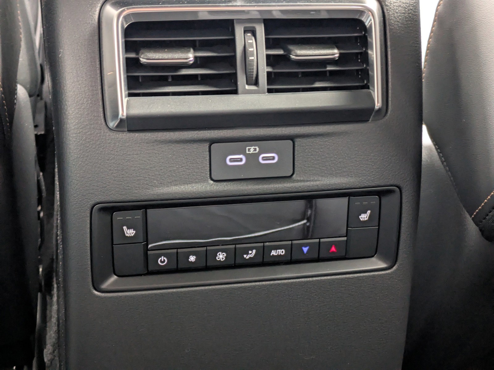 2026 Mazda CX-90 - Photo 14