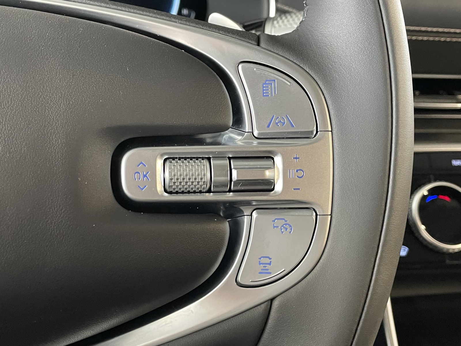 2024 Genesis GV80 3.5T AWD photo 17